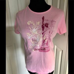 Cute light pink patriotic shirt in medium